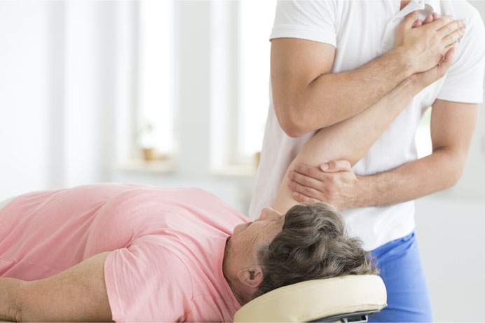 Physiotherapeut Privatpraxis Manouel Kanakis Düsseldorf